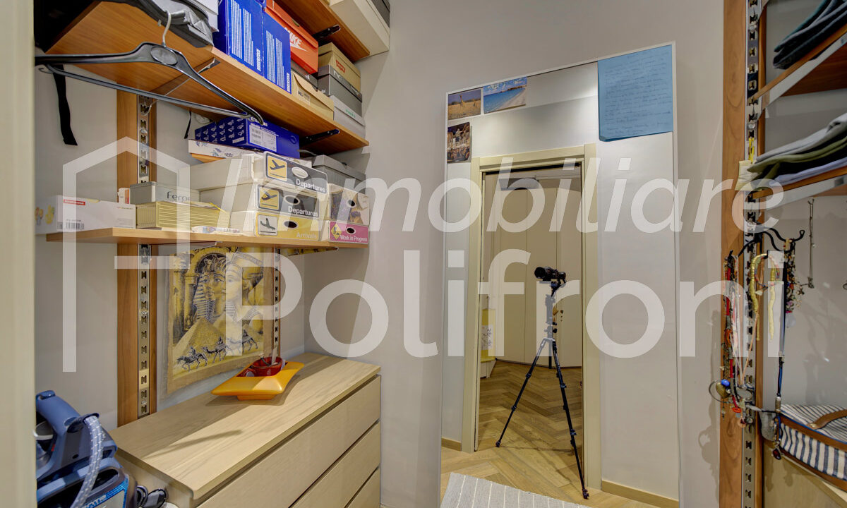 Torino - Via Conte Verde 2 OrizDSC07335_6_7_8_9