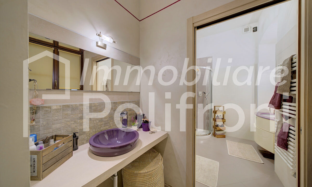 Torino - Via Conte Verde 2 OrizDSC07355_6_7_8_9