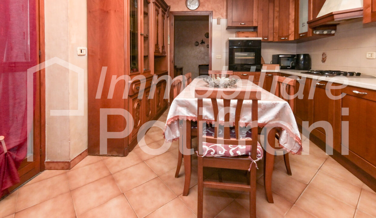 Polonghera Roma App.to 2 2-5