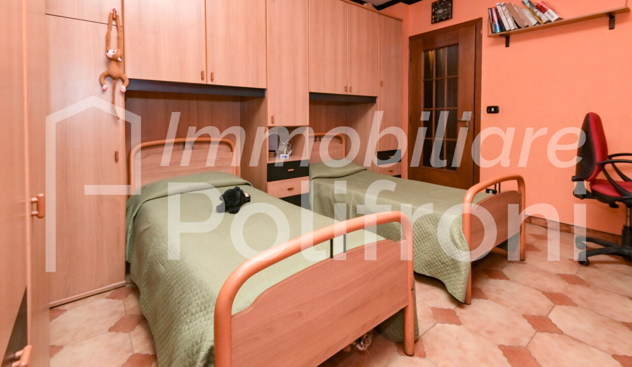 Polonghera Roma App.to 2 4-4