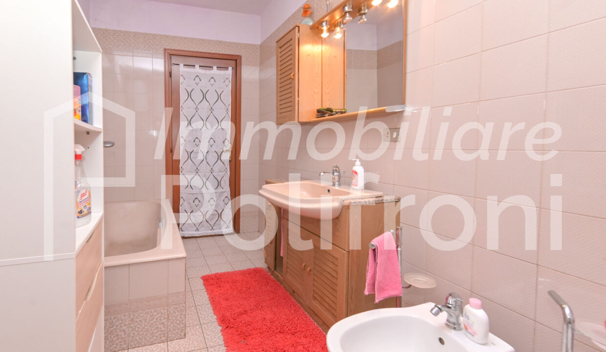 Polonghera Roma App.to 2 5-4